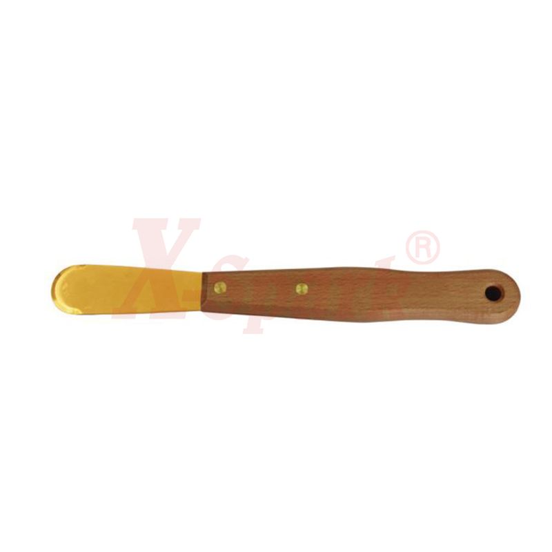 B203 Long Wood Handle Brass Spatula